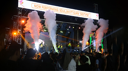 Custom 40ft Hydraulic Container Stage Built by HUAYUAN for Trans Media Indonesia